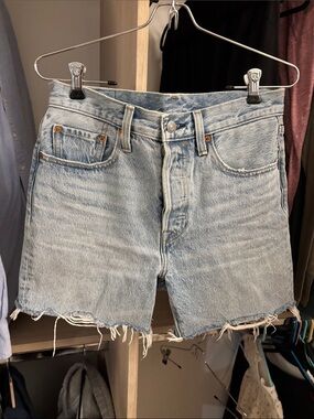 LEVIS cut off short 27